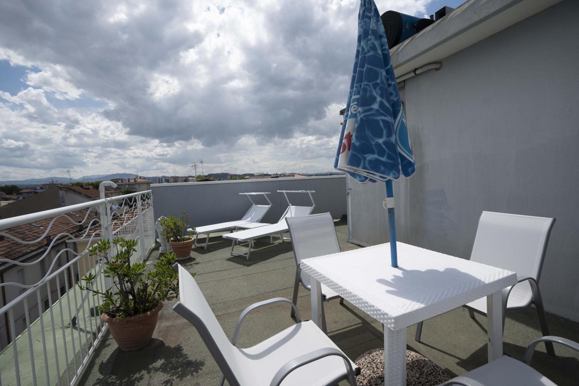 Hotel Odeon Rimini Ngoại thất bức ảnh