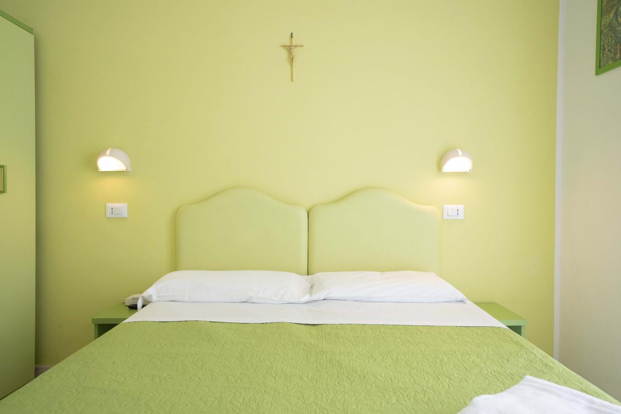 Hotel Odeon Rimini Ngoại thất bức ảnh