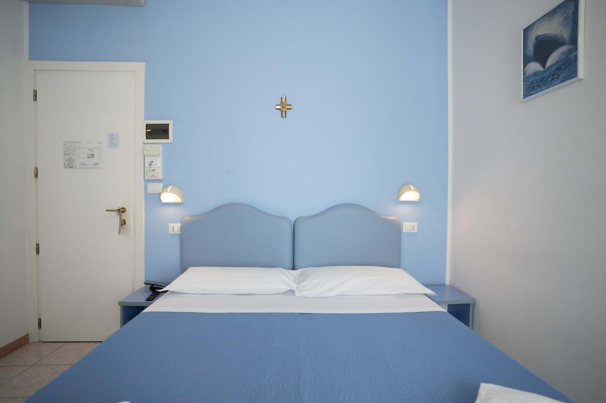 Hotel Odeon Rimini Ngoại thất bức ảnh