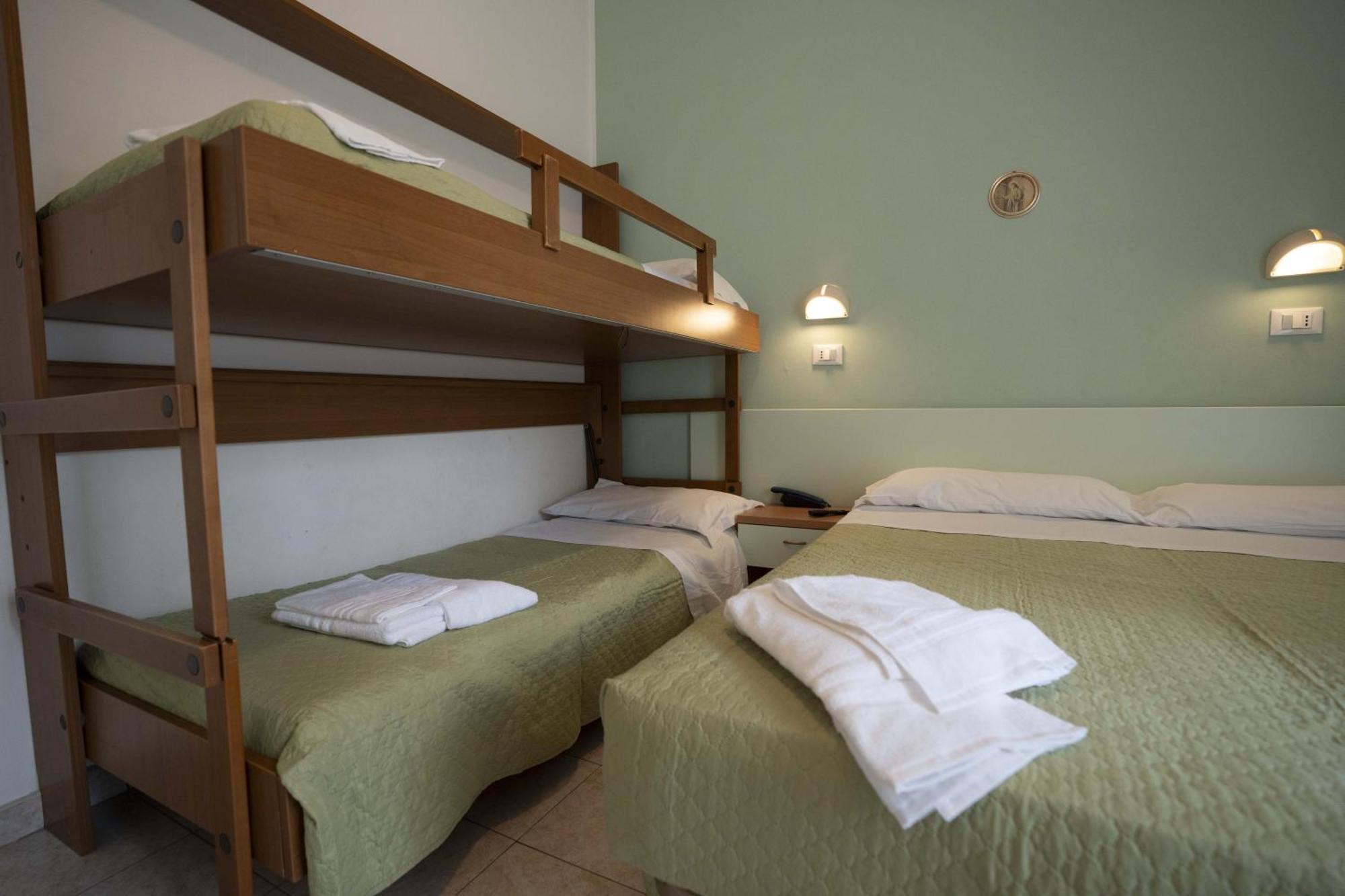 Hotel Odeon Rimini Ngoại thất bức ảnh